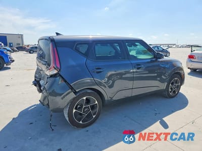 Trzecie zdjęcie samochodu z tyłu: 2023 KIA SOUL EX VIN:KNDJ33AU8P7879960 - miniatura