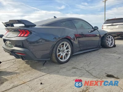 Trzecie zdjęcie samochodu z tyłu: 2024 FORD MUSTANG GT VIN:1FA6P8CF9R5419572 - miniatura