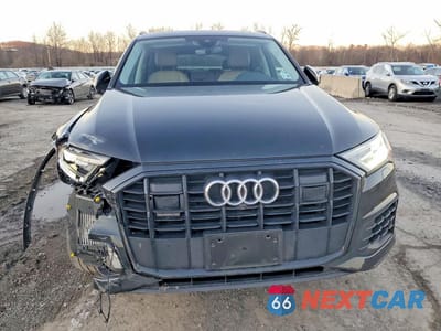 Piąte zdjęcie samochodu w środku: 2023 AUDI Q7 PREMIUM PLUS VIN:WA1LXBF70PD008749 - miniatura