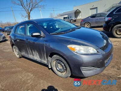 Czwarte zdjęcie samochodu z boku: 2014 TOYOTA MATRIX BASE VIN:2T1KU4EE7EC136809 - miniatura