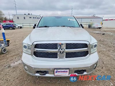 Piąte zdjęcie samochodu w środku: 2015 RAM 1500 LARAMIE VIN:1C6RR7NM9FS561156 - miniatura