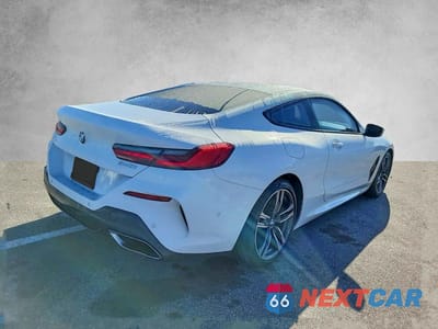 Czwarte zdjęcie samochodu z boku: 2022 BMW 840I VIN:WBAAE2C02NCG96198 - miniatura