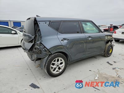 Trzecie zdjęcie samochodu z tyłu: 2023 KIA SOUL LX VIN:KNDJ23AU4P7882213 - miniatura