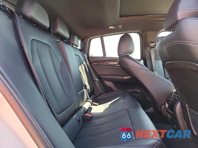 Zdjęcie 11 z 14 samochodu: 2023 BMW X4 XDRIVE30I VIN:5UX33DT01P9P68419 - miniatura