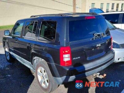 Trzecie zdjęcie samochodu z tyłu: 2011 JEEP PATRIOT SPORT VIN:1J4NF1GB1BD212946 - miniatura