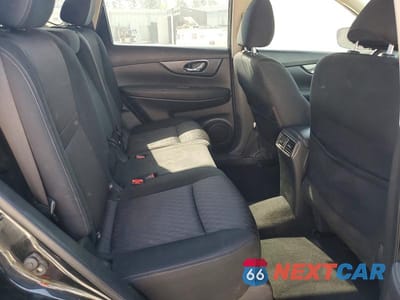 Zdjęcie 11 z 12 samochodu: 2018 NISSAN ROGUE S VIN:KNMAT2MV7JP529015 - miniatura