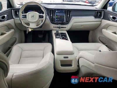 Zdjęcie 8 z 13 samochodu: 2024 VOLVO XC60 CORE VIN:YV4L12RK5R1755921 - miniatura