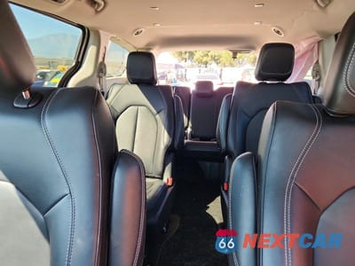 Zdjęcie 10 z 13 samochodu: 2024 CHRYSLER PACIFICA HYBRID SELECT VIN:2C4RC1S73RR150394 - miniatura