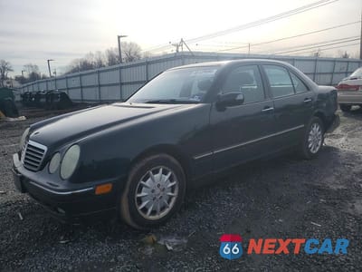 2000 MERCEDES-BENZ E 320 4MATIC WDBJF82JXYX038375 - główne zdjęcie licytacji z USA - miniatura