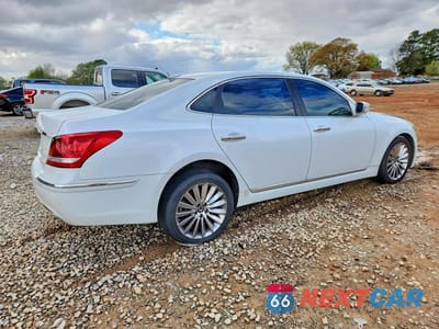 Trzecie zdjęcie samochodu z tyłu: 2013 HYUNDAI EQUUS SIGNATURE VIN:KMHGH4JH8DU070259 - miniatura
