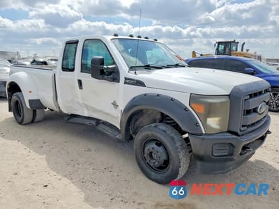 Czwarte zdjęcie samochodu z boku: 2013 FORD F350 SUPER DUTY VIN:1FT8X3DT4DEA78570 - miniatura