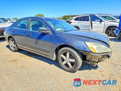 Czwarte zdjęcie samochodu z boku: 2003 HONDA ACCORD EX VIN:1HGCM56613A122781 - miniatura