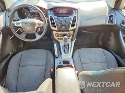 Zdjęcie 8 z 12 samochodu: 2012 FORD FOCUS SEL VIN:1FAHP3H20CL247100 - miniatura