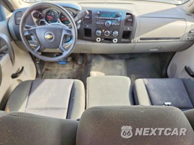 Zdjęcie 8 z 13 samochodu: 2013 CHEVROLET SILVERADO C2500 HEAVY DUTY VIN:1GB2CVCG0DZ138732 - miniatura
