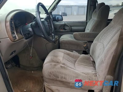 Zdjęcie 7 z 13 samochodu: 2001 GMC SAFARI VIN:1GDDM19W31B521640 - miniatura