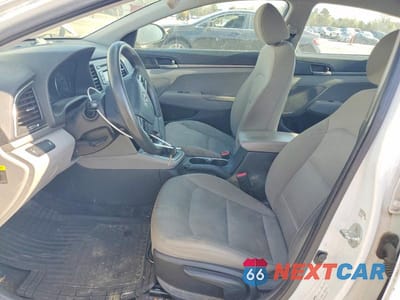Zdjęcie 7 z 12 samochodu: 2017 HYUNDAI ELANTRA SE VIN:5NPD74LF5HH127684 - miniatura