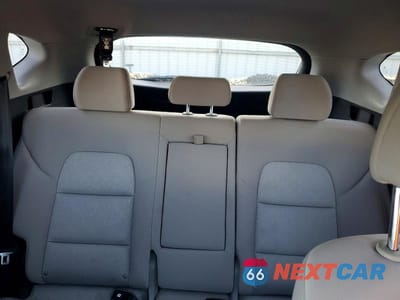 Zdjęcie 10 z 12 samochodu: 2016 HYUNDAI TUCSON SE VIN:KM8J3CA44GU114872 - miniatura