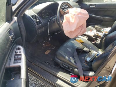Zdjęcie 8 z 12 samochodu: 2006 HONDA ACCORD EX VIN:1HGCM56836A105471 - miniatura