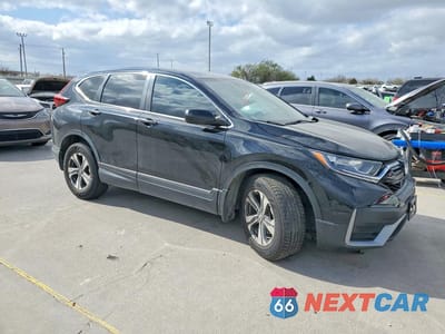 Czwarte zdjęcie samochodu z boku: 2020 HONDA CR-V LX VIN:5J6RW1H29LA000556 - miniatura