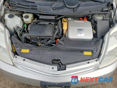 Zdjęcie 11 z 12 samochodu: 2005 TOYOTA PRIUS BASE VIN:JTDKB20U053059699 - miniatura