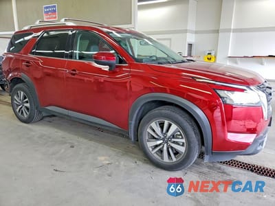 Czwarte zdjęcie samochodu z boku: 2025 NISSAN PATHFINDER SL VIN:5N1DR3CC2SC220560 - miniatura