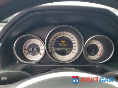 Zdjęcie 9 z 12 samochodu: 2015 MERCEDES-BENZ E 350 4MATIC VIN:WDDHF8JB7FB108120 - miniatura