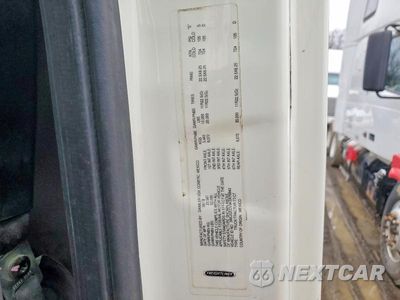 Zdjęcie 10 z 10 samochodu: 2019 FREIGHTLINER CASCADIA 125 SEMI TRUCK VIN:3AKJGEDV9KSKR9943 - miniatura