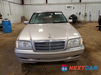 Piąte zdjęcie samochodu w środku: 1999 MERCEDES-BENZ C 230 VIN:WDBHA24G2XA789094 - miniatura
