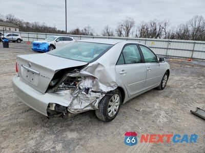 Trzecie zdjęcie samochodu z tyłu: 2005 TOYOTA CAMRY LE VIN:4T1BE30K05U984372 - miniatura