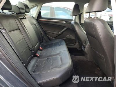 Zdjęcie 10 z 11 samochodu: 2016 VOLKSWAGEN PASSAT SE VIN:1VWBT7A31GC015100 - miniatura
