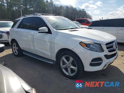 Czwarte zdjęcie samochodu z boku: 2016 MERCEDES-BENZ GLE 350 VIN:4JGDA5JB3GA750665 - miniatura