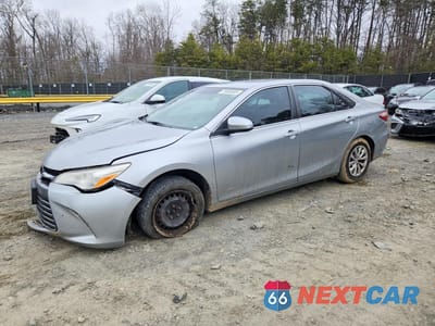 2017 TOYOTA CAMRY LE 4T1BF1FK9HU714912 - główne zdjęcie licytacji z USA - miniatura