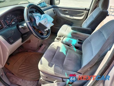 Zdjęcie 7 z 14 samochodu: 2000 HONDA ODYSSEY VIN:2HKRL1855YH552113 - miniatura