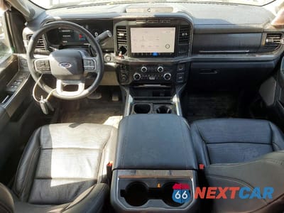 Zdjęcie 8 z 12 samochodu: 2024 FORD F350 SUPER DUTY VIN:1FT8W3BN4REF72099 - miniatura