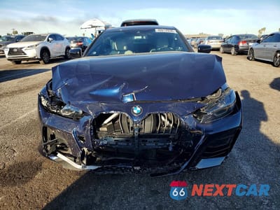 Piąte zdjęcie samochodu w środku: 2022 BMW M440I VIN:WBA83AP07NCL08663 - miniatura