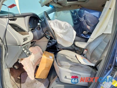 Zdjęcie 7 z 14 samochodu: 2015 TOYOTA SIENNA XLE 8-PASSENGER VIN:5TDYK3DC5FS580211 - miniatura