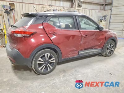 Trzecie zdjęcie samochodu z tyłu: 2020 NISSAN KICKS SR VIN:3N1CP5DV5LL517462 - miniatura