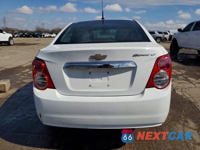 Zdjęcie 6 z 11 samochodu: 2014 CHEVROLET SONIC LT VIN:1G1JC5SH8E4175679 - miniatura