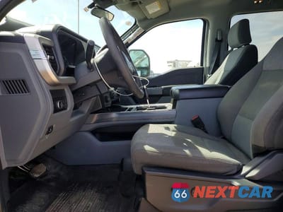 Zdjęcie 7 z 14 samochodu: 2025 FORD F450 SUPER DUTY VIN:1FT8W4DM6SEC09187 - miniatura