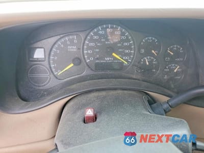 Zdjęcie 9 z 12 samochodu: 2001 GMC NEW SIERRA C1500 VIN:2GTEC19T111177310 - miniatura