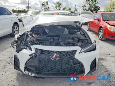Piąte zdjęcie samochodu w środku: 2023 LEXUS IS 350 F SPORT VIN:JTHGZ1B21P5062043 - miniatura