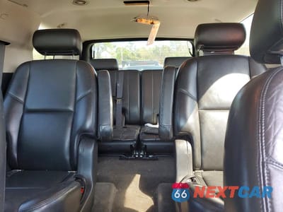 Zdjęcie 10 z 13 samochodu: 2009 GMC YUKON DENALI VIN:1GKFC03209R247806 - miniatura