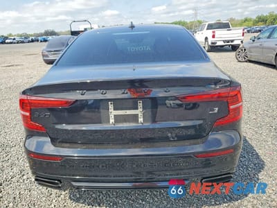 Zdjęcie 6 z 11 samochodu: 2022 VOLVO S60 T8 RECHARGE R-DESIGN VIN:7JRH60FD1NG192508 - miniatura