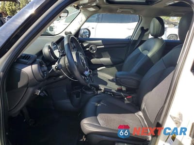 Zdjęcie 7 z 11 samochodu: 2018 MINI COOPER VIN:WMWXU1C50J2F79416 - miniatura