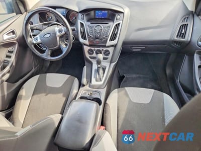 Zdjęcie 8 z 11 samochodu: 2014 FORD FOCUS SE VIN:1FADP3K20EL290409 - miniatura