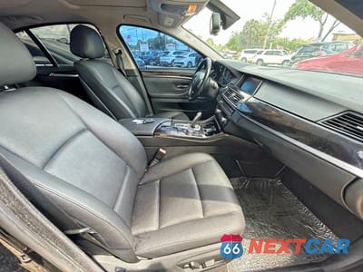 Piąte zdjęcie samochodu w środku: 2015 BMW 528 XI VIN:WBA5A7C5XFG142839 - miniatura