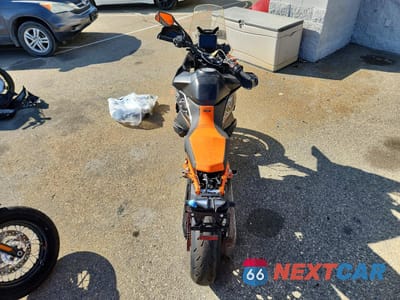 Zdjęcie 6 z 11 samochodu: 2024 KTM 890 ADVENTURE VIN:VBKTS6400RM879542 - miniatura