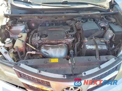 Zdjęcie 11 z 12 samochodu: 2015 TOYOTA RAV4 LE VIN:JTMZFREV5FD052420 - miniatura