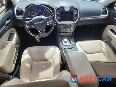 Zdjęcie 8 z 11 samochodu: 2021 CHRYSLER 300 TOURING VIN:2C3CCAAGXMH515812 - miniatura