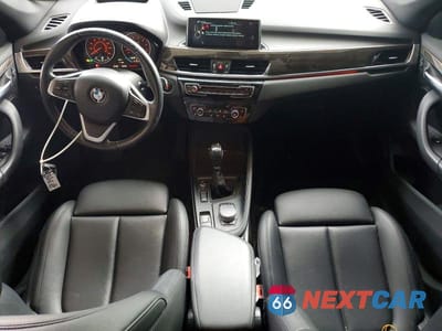 Zdjęcie 8 z 12 samochodu: 2017 BMW X1 XDRIVE28I VIN:WBXHT3C33H5F71424 - miniatura